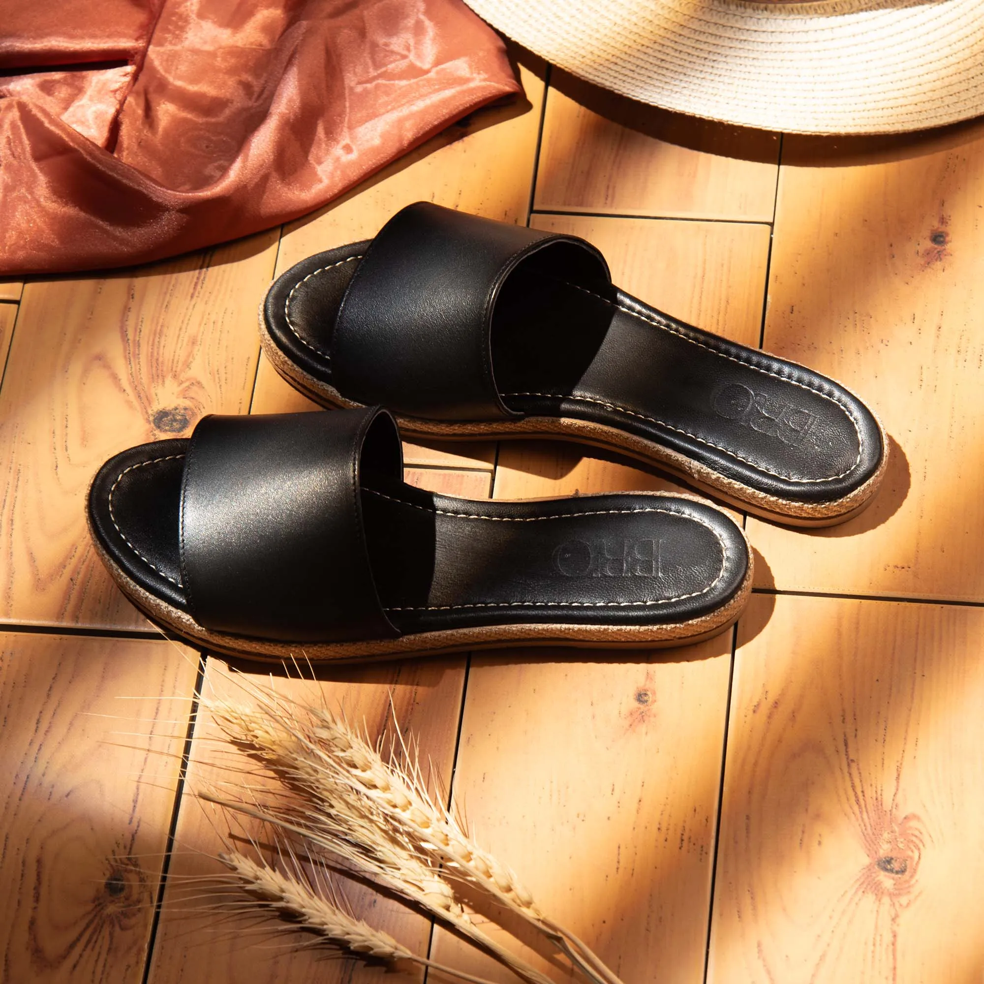 Brio Buckle Black Natural Leather Slippers