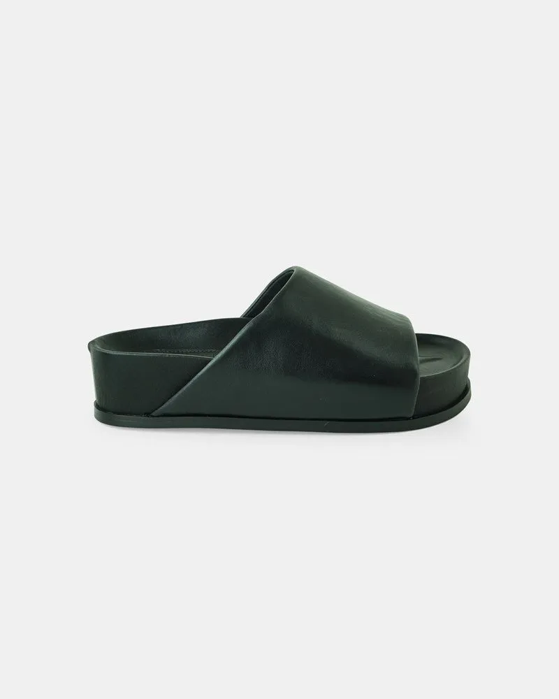 Kendall Leather Slide - Black