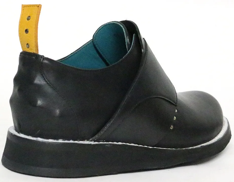 No.1012 ROADWAY slip on shoe Black