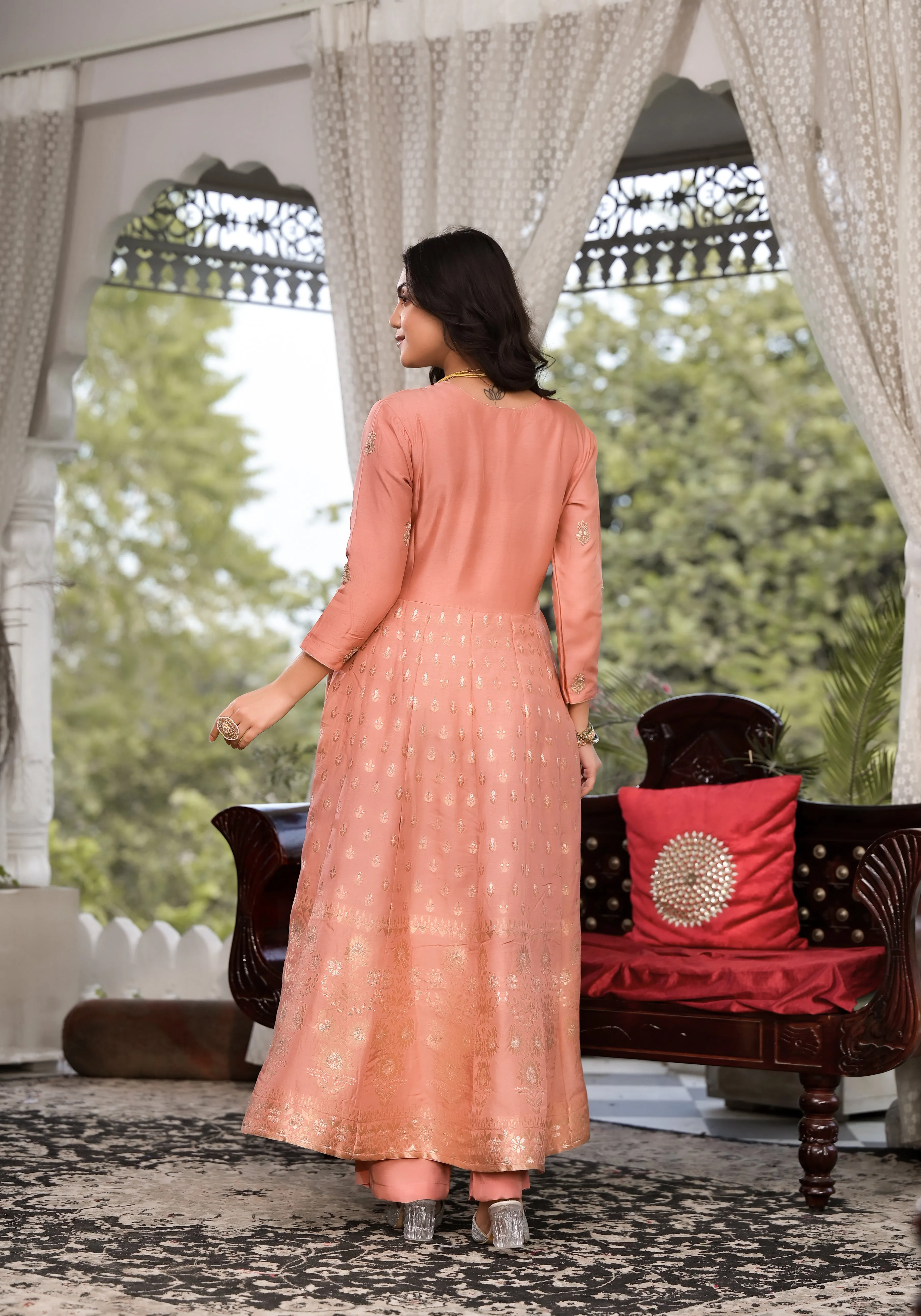 Peach Zardozi Embroidered Banarsi Russian Silk Kurta Set With Banarsi Khadi Organza Dupatta