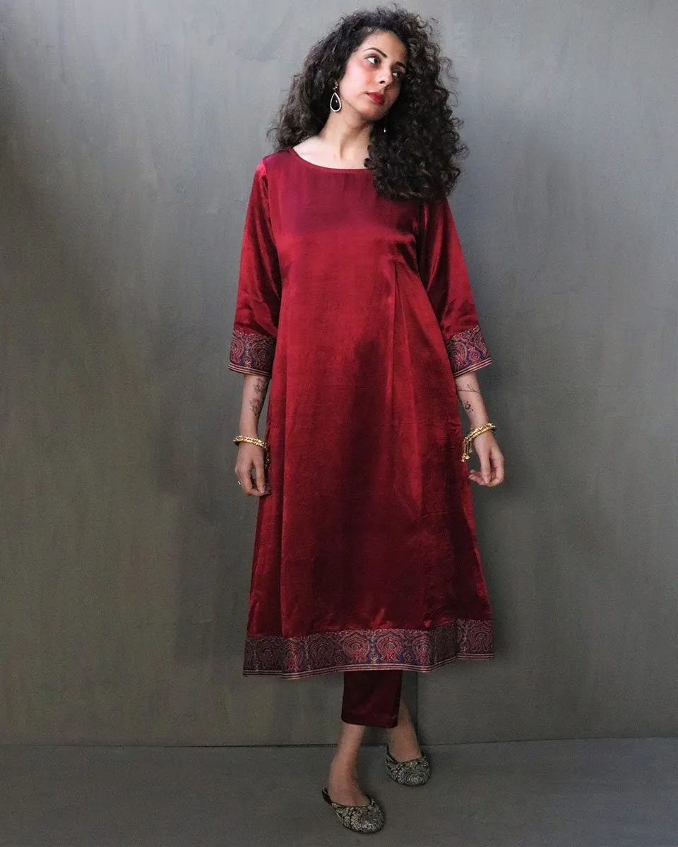 Scarlette Handprinted Mashru Silk Kurta Set