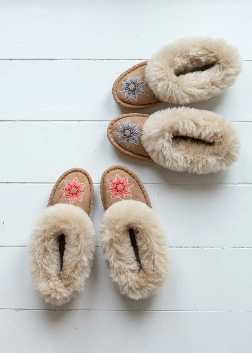 Women's Sheepskin Slippers – Estrella Red